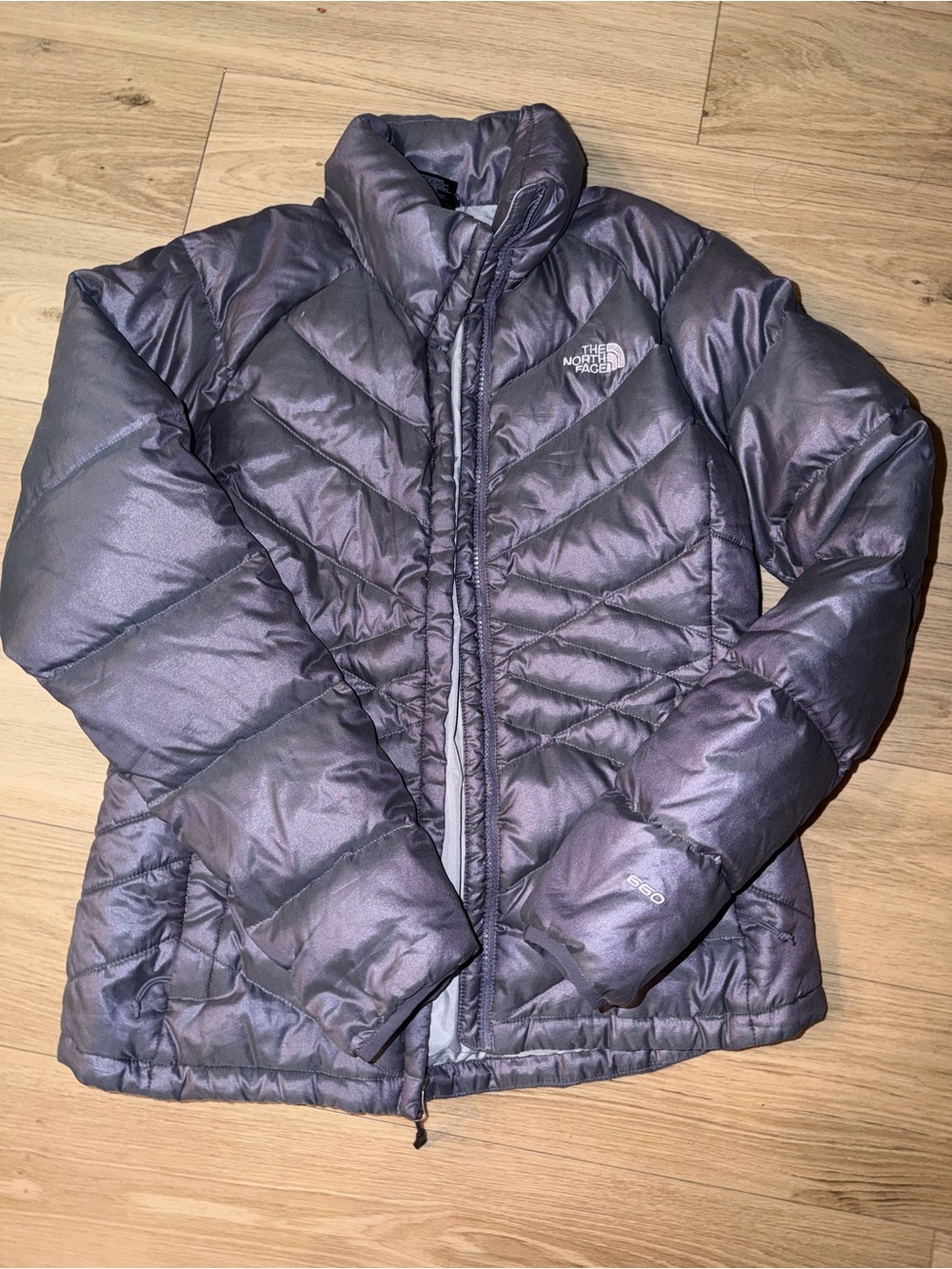 The North Face Women's Quilted Puffer Jacket - Plum Sheen